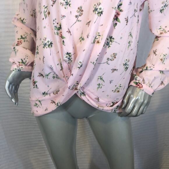 Shades of Blonde Long sleeve Floral Top Size XS - Picture 3 of 10